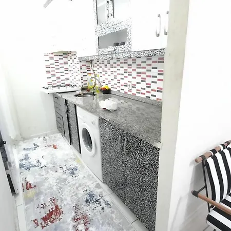 Decent Home Apartment Apartman